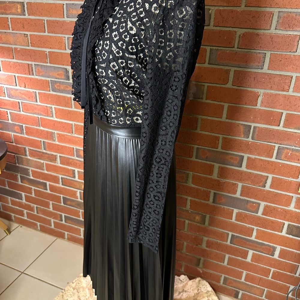 Elegant Black Pleated Dress